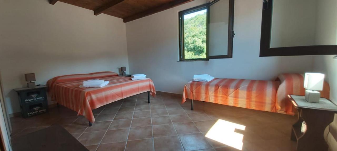 Casa Vacanza Tortorici Extérieur photo